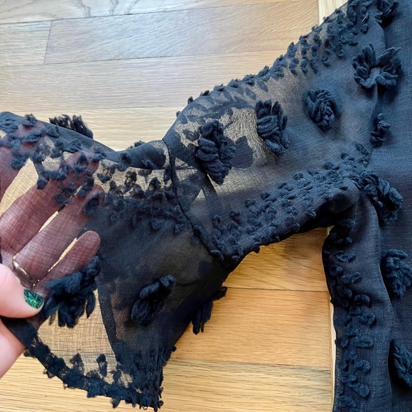 Boutique Shift Dress with raised Puff detailing.  Size medium - Picture 3 of 6